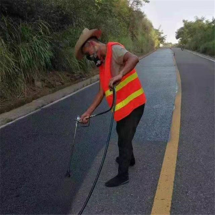 蛟河 彩色防滑路面的底涂是保障路面附着力